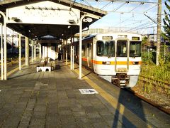 さて、「山北駅」に戻り、次の電車へ☆
ちなみに、この駅には自販機があってもトイレがなかったのですが、車内にトイレがありました☆

手を洗おうとしたら、なんと、スズメの涙ほどの水しか出ないので、片方の手を洗うのに１分かかりました☆笑