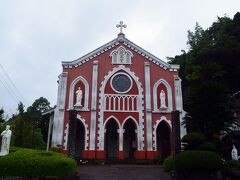 坂道を上ること約10分、ようやく宝亀教会に到着。

どことなくスペインの建物を思わせる造りです。