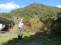 10:45
恒例となった、出陣の儀。

幕山に登るぞ。
エイエイオー！