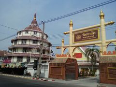 こちらのワット パーヤップにはなんと洞窟が…。