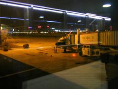 ◆１２時間

２２：３０上海虹橋空港到着。
ホテルを出発してから１２時間近くかかってやっと着いた。
