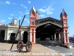 中央駅(Estacion Central del Ferrocarril)跡

2002年よりパラグアイ鉄道(Ferrocarriles del Paraguay S.A.)の管理下となり、現在は鉄道博物館(Estacion Central del Ferrocarril)となっています。


パラグアイ鉄道：https://translate.google.co.jp/translate?hl=ja&sl=es&tl=en&u=http%3A%2F%2Fwww.fepasa.com.py
鉄道博物館：http://www.cultura.gov.py/2014/07/la-estacion-central-del-ferrocarril-de-asuncion-cumple-hoy-150-anos/