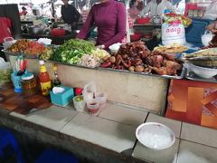 別の章で詳しく記すつもりですが、なんやかんやありカンボジアのバッタンバンにおりました。
町中のキャピタルツアーオフィスからマイクロバスで郊外のバス停に移動し、大型バスで国境の街ポイペトを目指します。

チケットはポイペトまで購入しました。