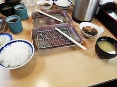 夕食は、天ぷら はまや 小倉店さんでいただきました。