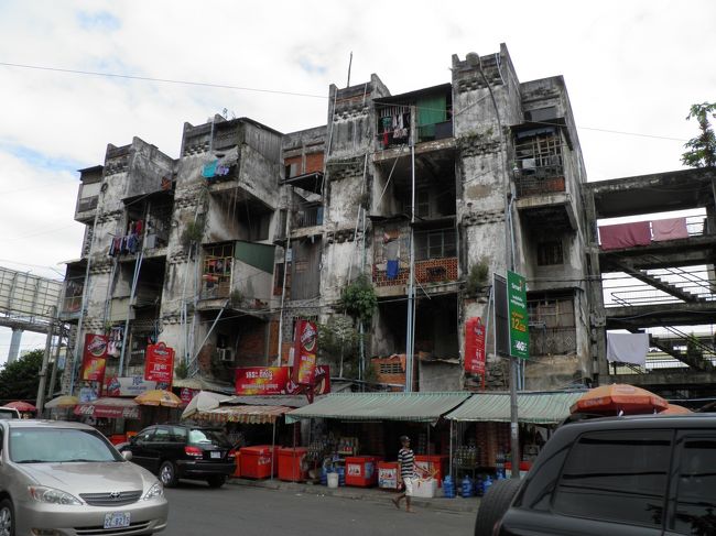 こういったビルも多かった。