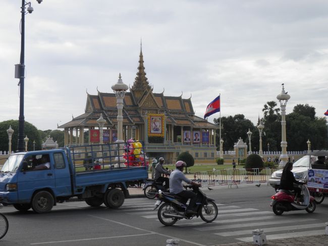 時間があれば行ってみたいところだが、出張で朝から晩まで忙しく、タクシーの中から見るのが精一杯だった。