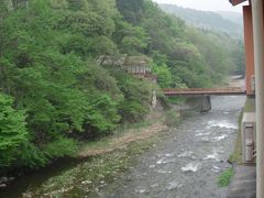 鉛温泉　藤三旅館
送迎バス花巻駅１５：１０⇒１６時頃鉛温泉
豊沢川の河畔に立つ本館は、総欅作り3階建
