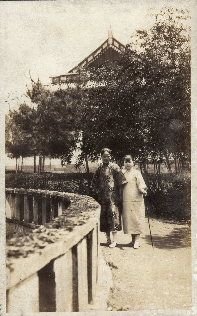 100年以上も前の中国古写真と出会う ~ 北京で撮られた写真を 100年以上も前の中国古写真と出会う ~ 北京で撮られた写真を