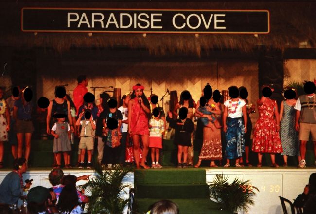 最後は子供が舞台に上がったようです。