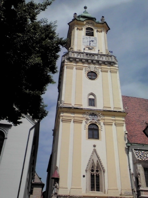 時計塔もあります。