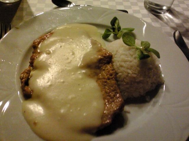 メインはポーク