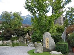 インタラーケンは大津市と友好都市なのだそう。
スイスの山の方に行くと、突然日本のモニュメントに出会うことがあります。