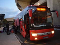 空港までのシャトルバス