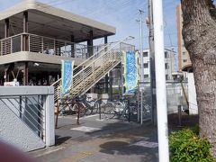 　京成臼井駅南口の駐輪場でも係員さんがいるときはレンタサイクルを１日２００円で借りられるようです。青いノボリがでてました。