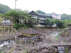 桂川の中に　独鈷の湯　

広重が描いた　修善寺には　
すでに　独鈷の湯が　書き込まれていたそうです