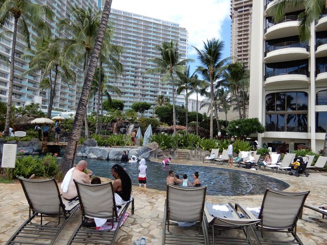 ホテルに帰ってそばを茹でて昼食後ひと休み