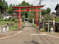 本願寺国府別院から林泉寺に向かう途中の村社春日神社に立ち寄りました。千年以上の歴史があり越後国府府内全域鎮護の神として祀られています。