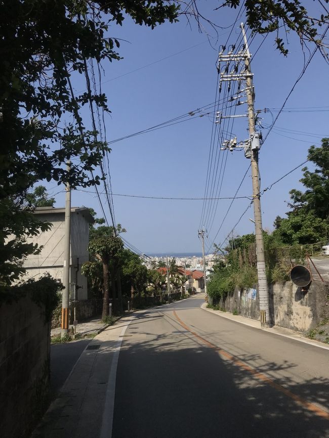 2日目です。<br /><br />首里城近くを散歩です。