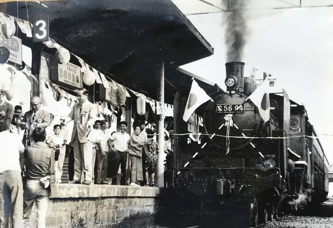 撮鉄】【機関車・汽車】小海線をゆく: 日本一の高原鉄道の80年