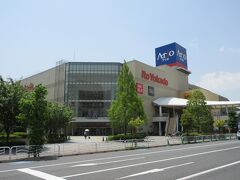 砂町銀座や亀戸、猿江周辺を散策する際に利用しているアリオ北砂です。
建物内で1000円以上購入すると駐車料金が3時間無料にあり、2000円以上購入すると5時間無料になるからです。
散策の後、建物内にあるイトーヨーカドーで食品を購入して帰っています。