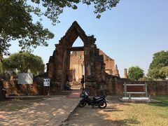 次に向かったのが「ワットラーチャブラナ」