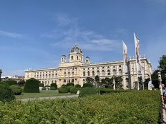 いよいよ旅も終わりに近づいてきました。この日は終日ウィーン観光です。美術史美術館からスタート！