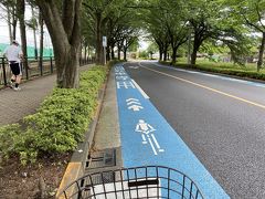 大沢コミュニティセンターの所で大沢グランド通りへ。
この辺りは道幅もあるし自転車専用レーンもしっかりしているので走りやすいです。