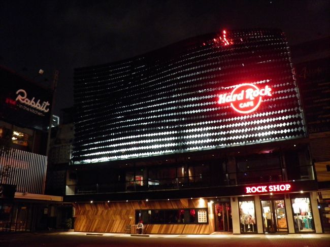 バンコク2日目、7:20起床。ホテルの朝食はまぁ普通。