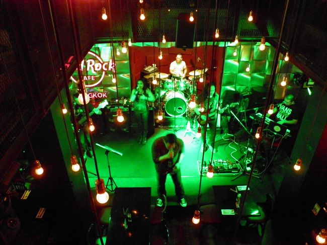 日本だけでブームになっているのか？と思っていたがバンコクでも売れているみたいだ。