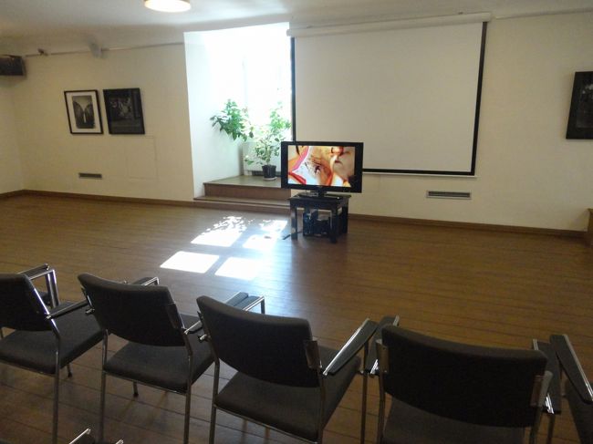 なんとシンプルなシアター。