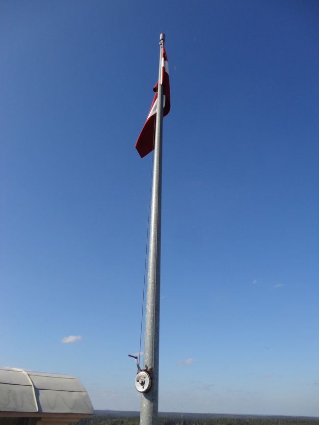 国旗が立てられています。