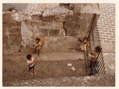 サンチャゴ要塞。
下の方で遊ぶ貧しい身なりの子供達がとても印象的だった。