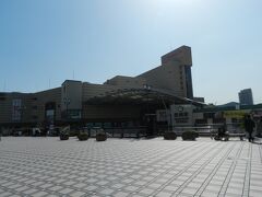 長崎駅に戻ってきたのは14:50頃。
かなり歩いたし、休憩がてらにお茶することにしましょう。