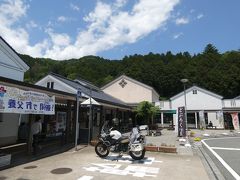 次の目的は日本海を見ること。
福崎JCTから播但道を北上し、養父市の道の駅で小休止。
ここも緊急事態宣言中は休業していて、訪問前日から営業再開したばかり。