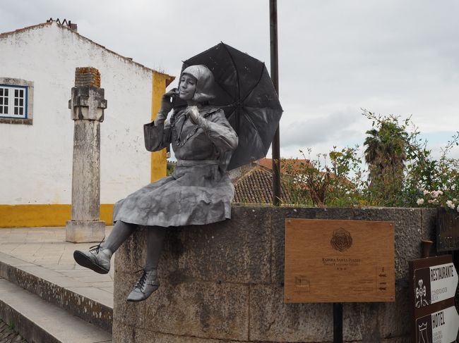 オビドスに到着です。<br />パフォーマーが出迎えてくれます。