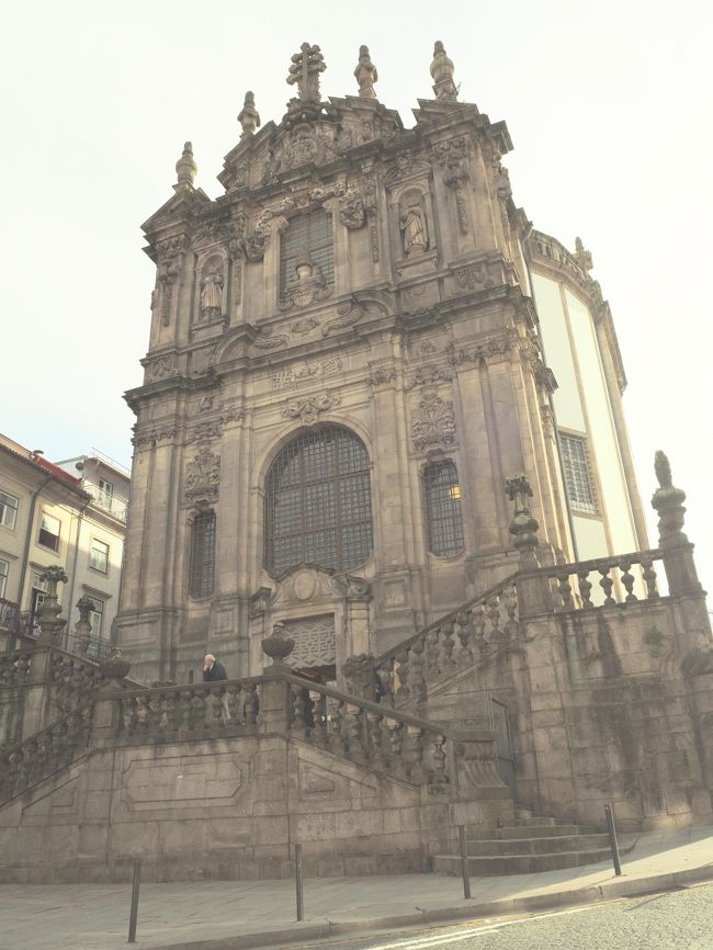 クレリゴス協会は外観だけ。