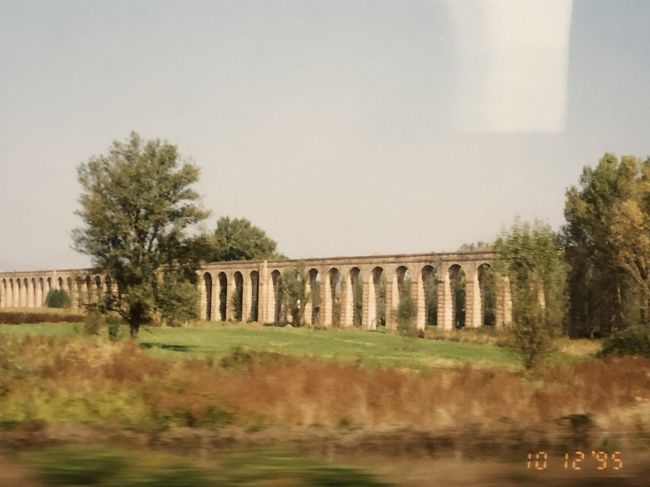 ローマ水道も健在