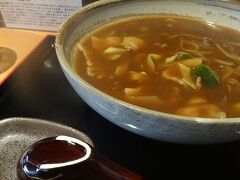 　浜佐呂間の市街地に到達し、お昼ご飯を食べるべく「十割そばの店 はまほろ」というそば屋に入った。カレー南蛮で体を温めたが、本当にうまかった！