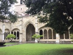 フェリーでSantander到着。激しい雨の中観光案内所でスタンプさらにカテドラルを見学。
スタンプを巡礼手帳に押してもらう。