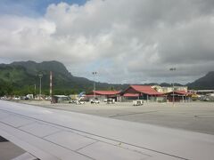 復路も島（米軍基地の島）ひとつスキップしました。
アイランドホッパーは、必ず各島停車かと思っていましたが、簡単にスキップするんですね。往復ともたまたまだったのでしょうか。