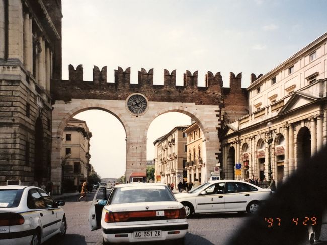 ボルサリーノの門