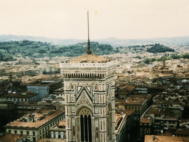 花の聖母寺院と呼ばれる<br />フィレンツェのドゥオモからの眺望。<br />クーポラの上に上がれます。