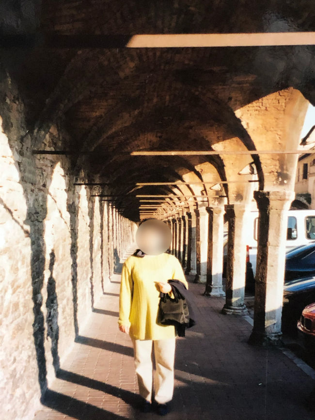 巡礼者たちの馬をつないでおく場所<br />だった所