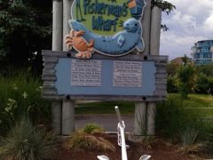 バンクーバーに向かうフェリーは夕方なのでそれまで観光します。
ビクトリアはイギリスの雰囲気が残る街でした。

魚市場好きなのでまずフィッシャーマンズワーフに向かいます。