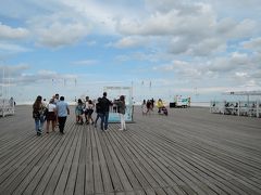 25,458mにも及ぶ木造桟橋です。桟橋を歩けば、まるで海の上を散歩しているような心地です。

