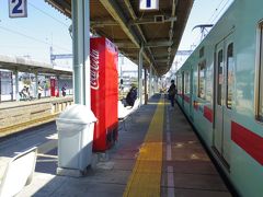 大善寺駅で西鉄甘木駅から乗って来た普通車から特急に乗り換えました。
ちなみにこの駅は（隣の安武駅と共に）現存する西日本鉄道最古の駅だそうです。