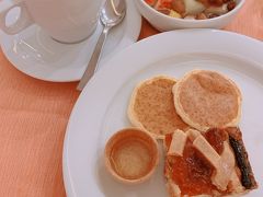 おはようございます。
アバノテルメでの朝食です