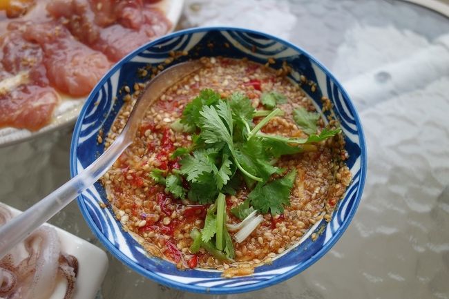 メーバーンが作る特選タレ．．．来訪者にも好評です。