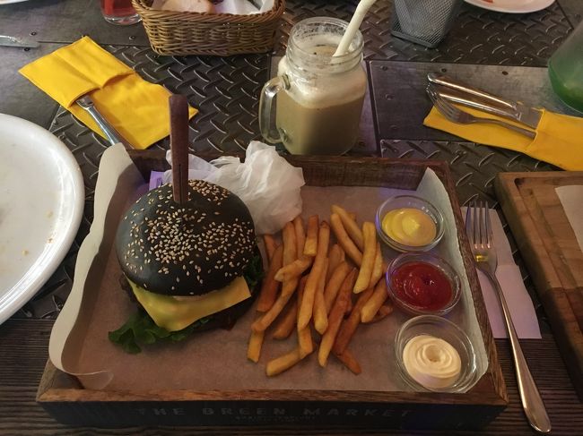 私のはブラックバーガーです。