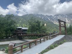上高地のシンボル・河童橋。